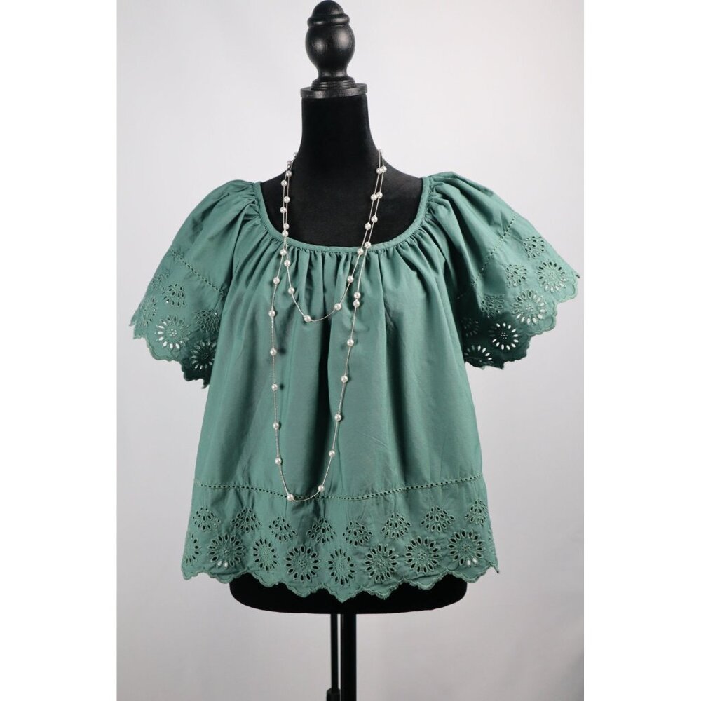 Green Apple Eyelet Cotton‎ Blouse by GAP For Women Size Medium